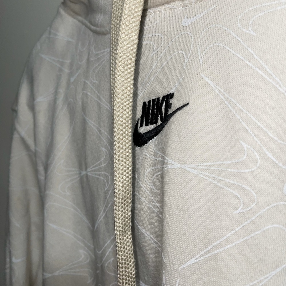 Size S Nike hoodie